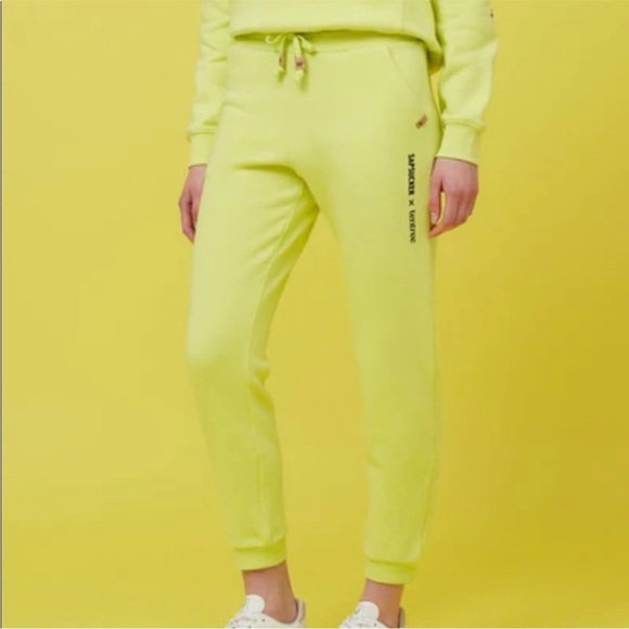 NWT Sapsucker x tentree Lemon Joggers Sweatpants Size Small - Picture 1 of 13